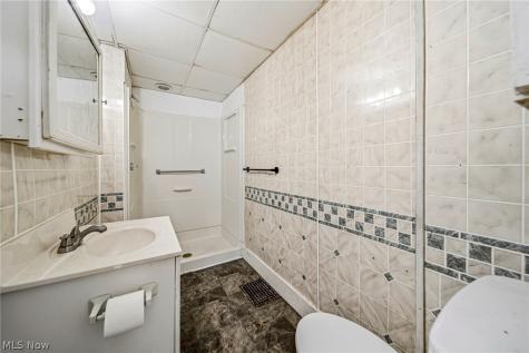 1722 Burgess Road Cleveland OH 44112