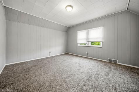 1722 Burgess Road Cleveland OH 44112