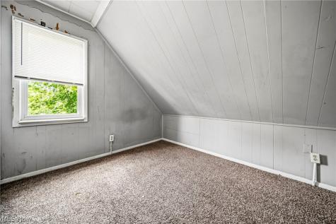 1722 Burgess Road Cleveland OH 44112