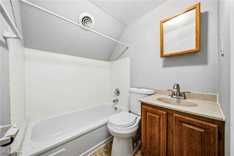 1722 Burgess Road Cleveland OH 44112