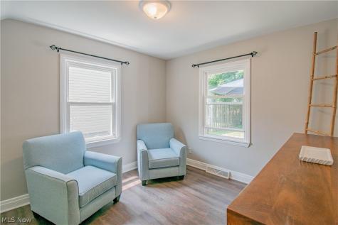 908 Hayes Avenue Willoughby OH 44094