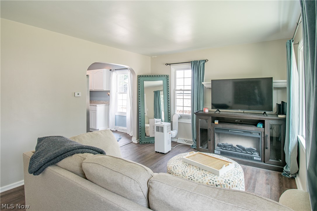 908 Hayes Avenue Willoughby OH 44094