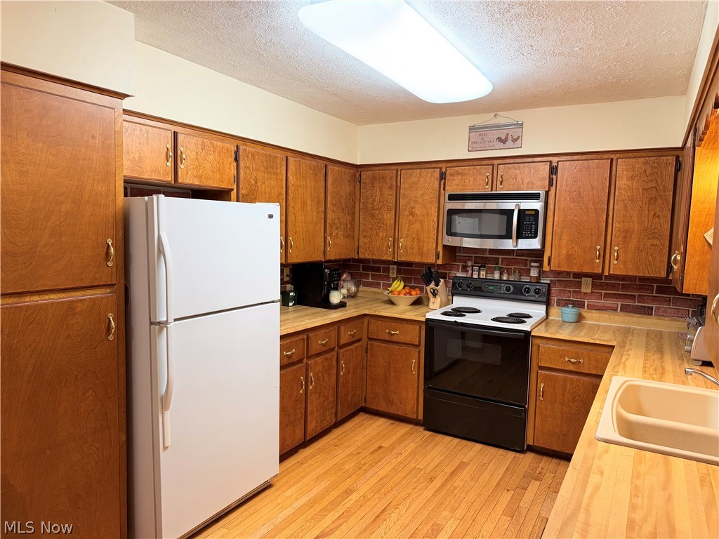 3770 Bradley Brownlee Road Cortland OH 44410