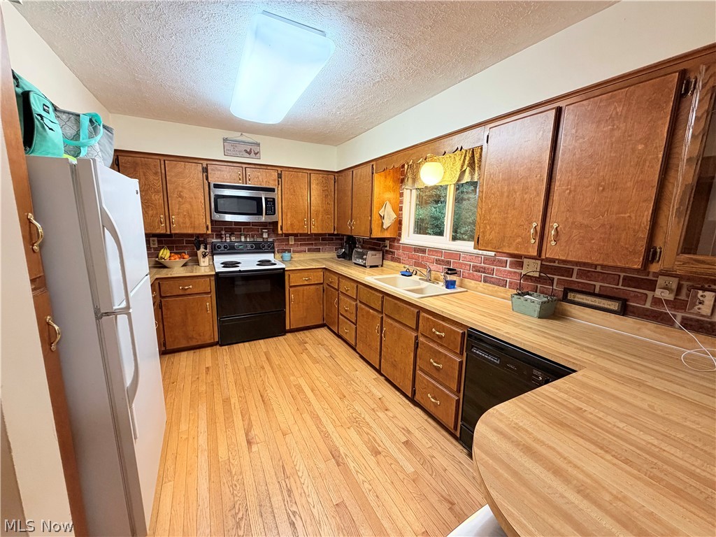 3770 Bradley Brownlee Road Cortland OH 44410