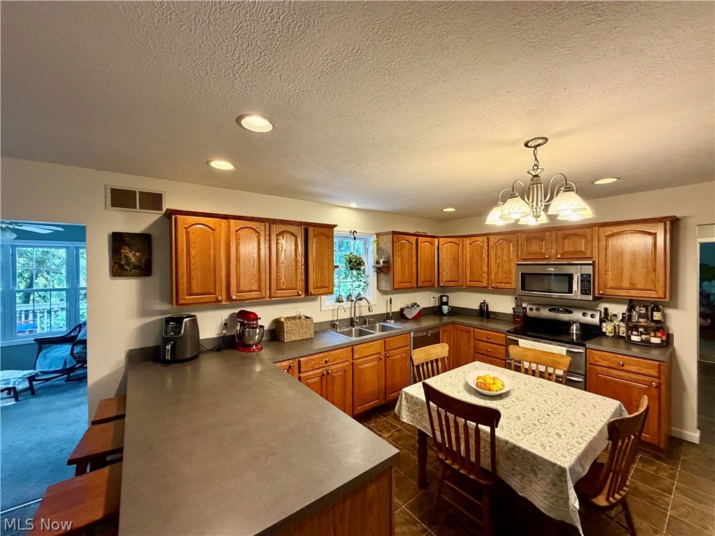 4735 Bentwood New Waterford OH 44445