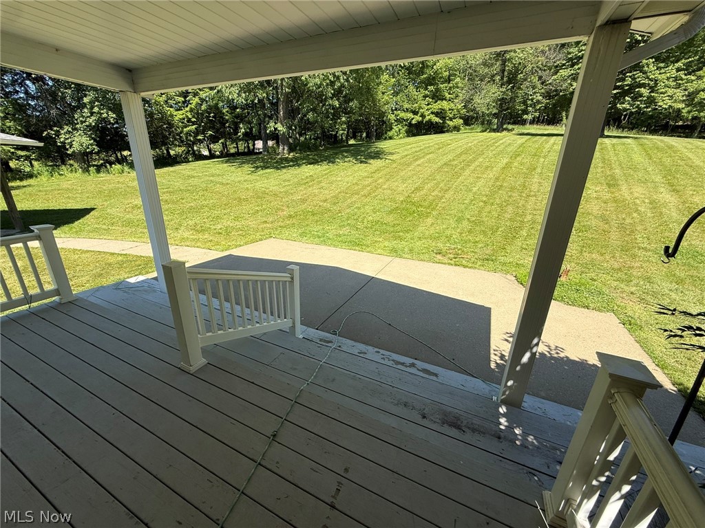 4223 Blacksnake Hill Road NE Dover OH 44622