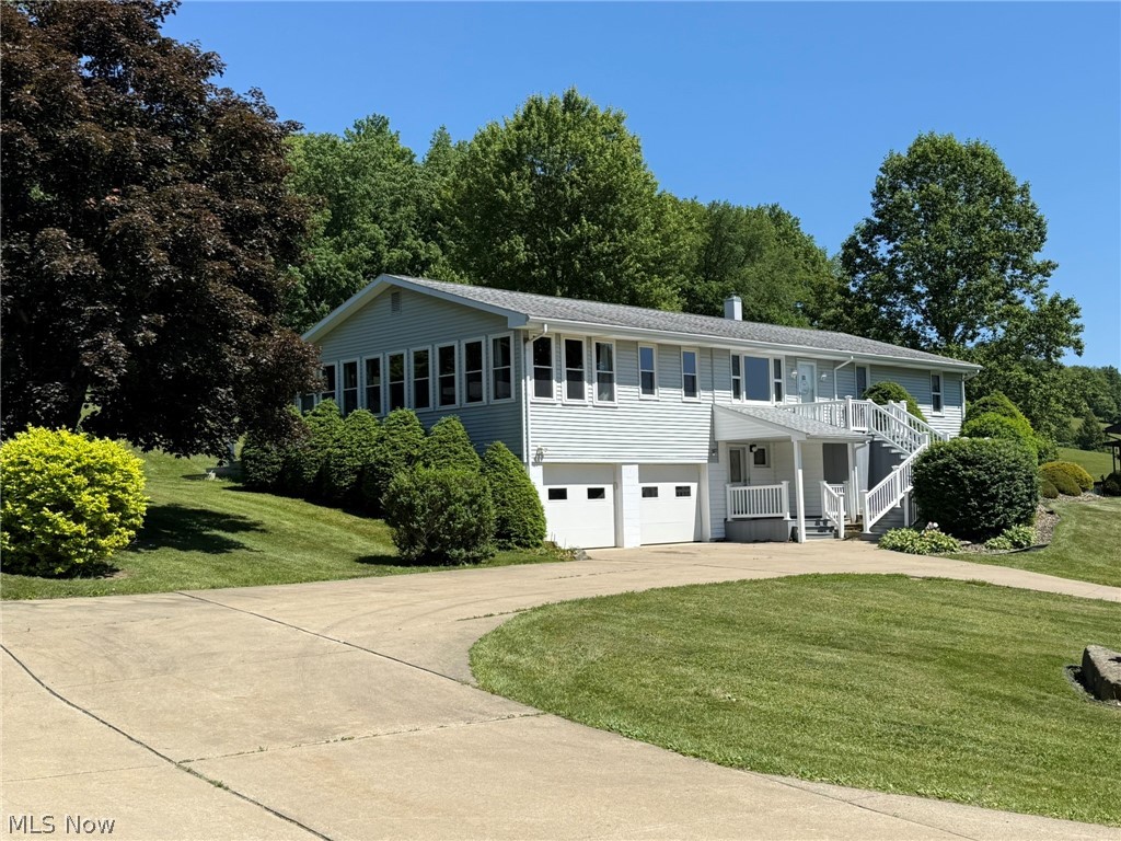 4223 Blacksnake Hill Road NE Dover OH 44622