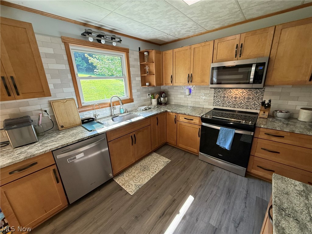 4223 Blacksnake Hill Road NE Dover OH 44622