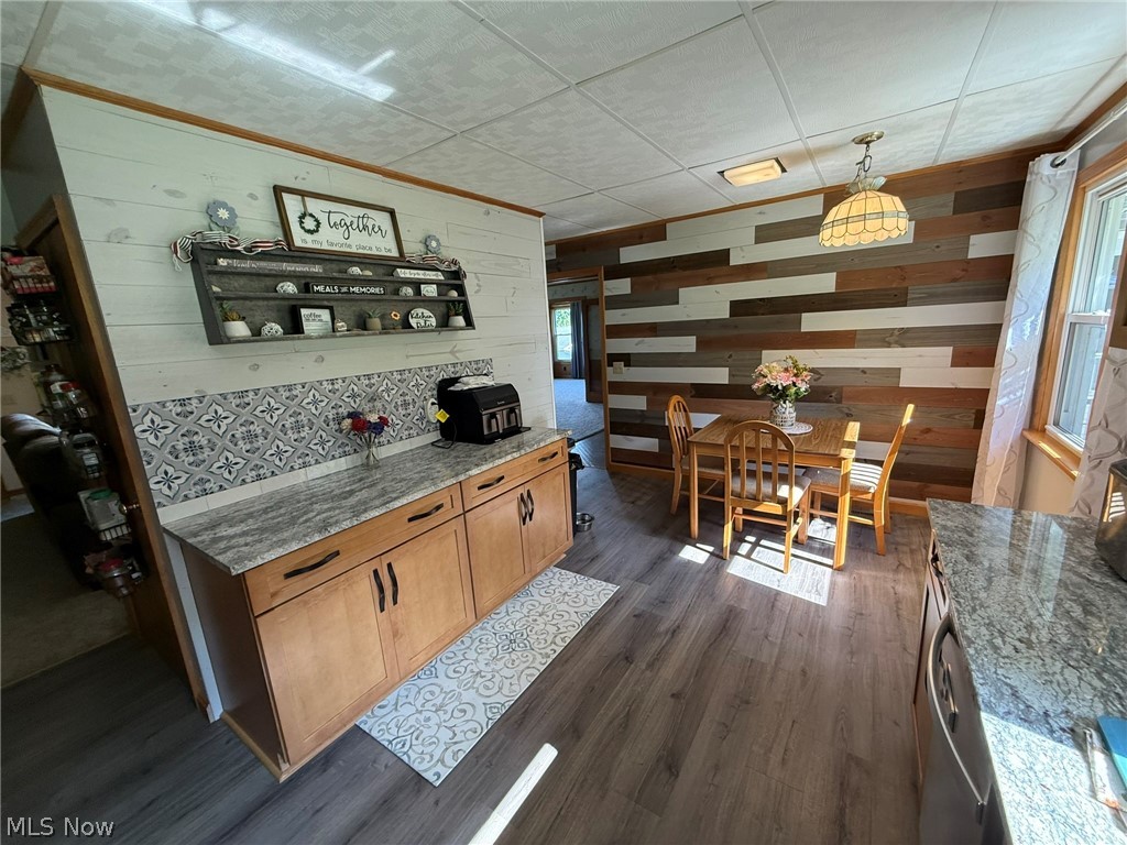 4223 Blacksnake Hill Road NE Dover OH 44622