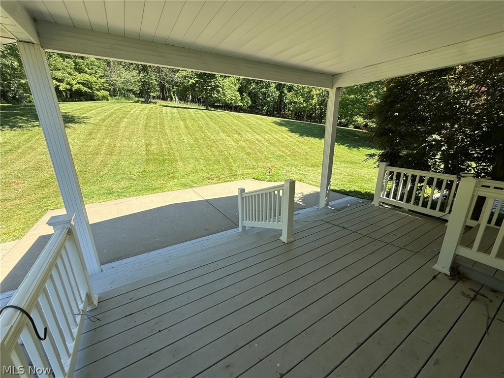 4223 Blacksnake Hill Road NE Dover OH 44622