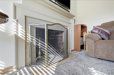 16040 Glenridge Avenue Middleburg Heights OH 44130