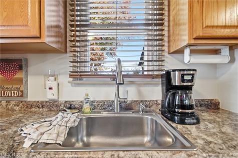 16040 Glenridge Avenue Middleburg Heights OH 44130