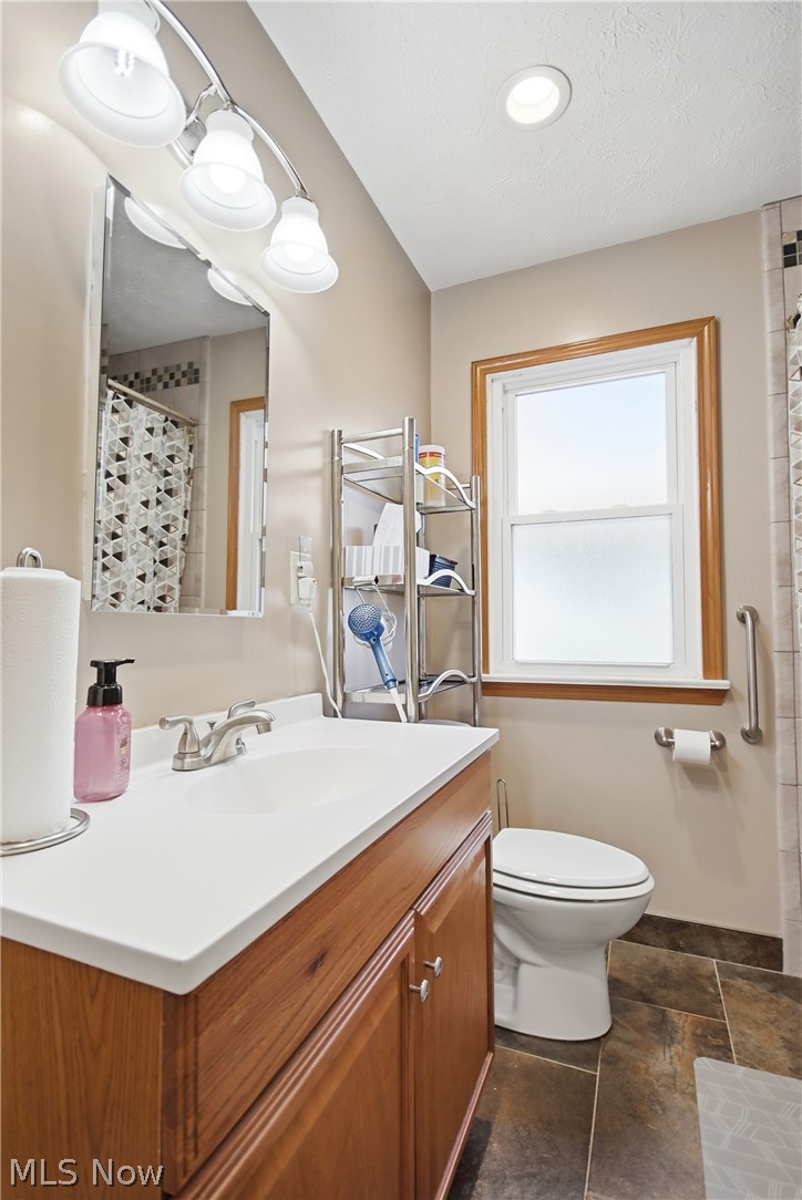 16040 Glenridge Avenue Middleburg Heights OH 44130