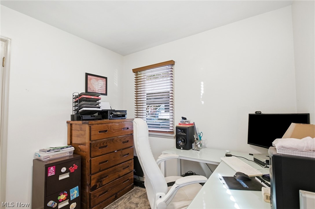 16040 Glenridge Avenue Middleburg Heights OH 44130