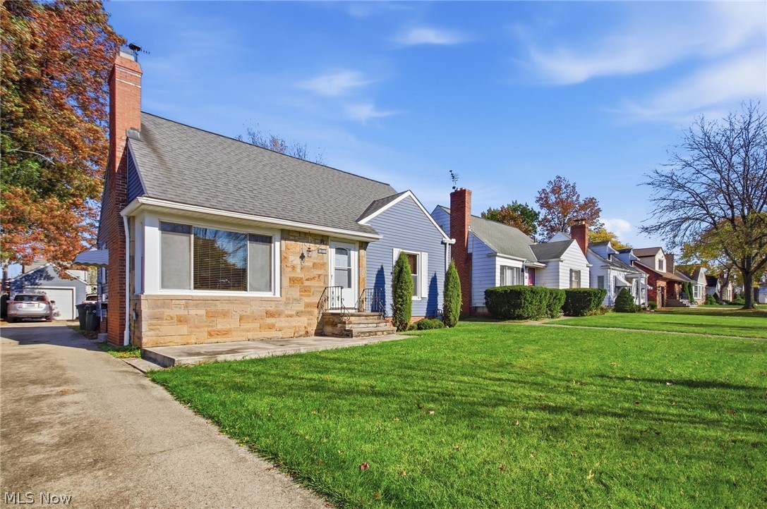 16040 Glenridge Avenue Middleburg Heights OH 44130