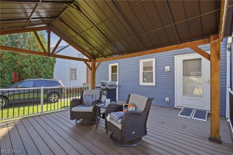 16040 Glenridge Avenue Middleburg Heights OH 44130