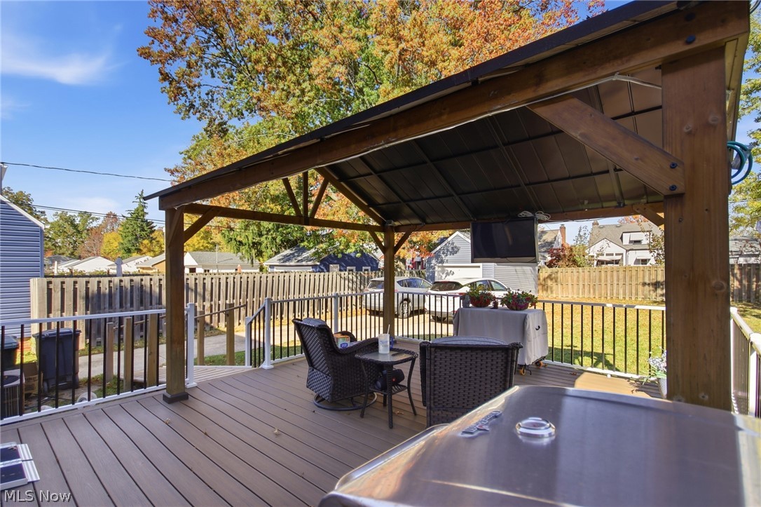 16040 Glenridge Avenue Middleburg Heights OH 44130