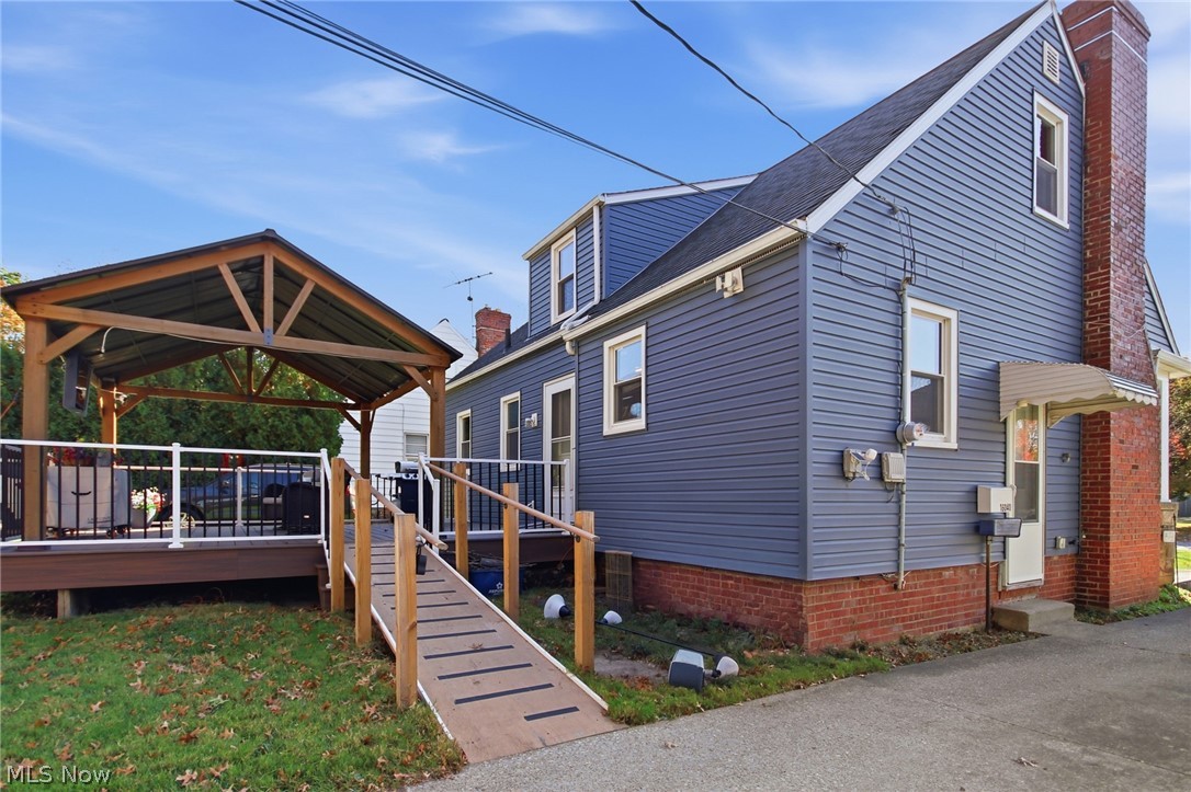 16040 Glenridge Avenue Middleburg Heights OH 44130