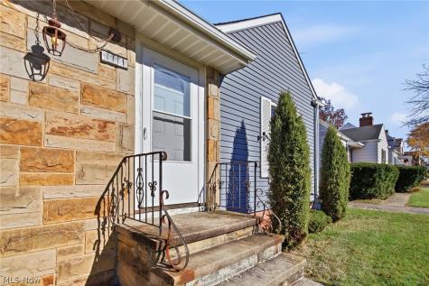 16040 Glenridge Avenue Middleburg Heights OH 44130