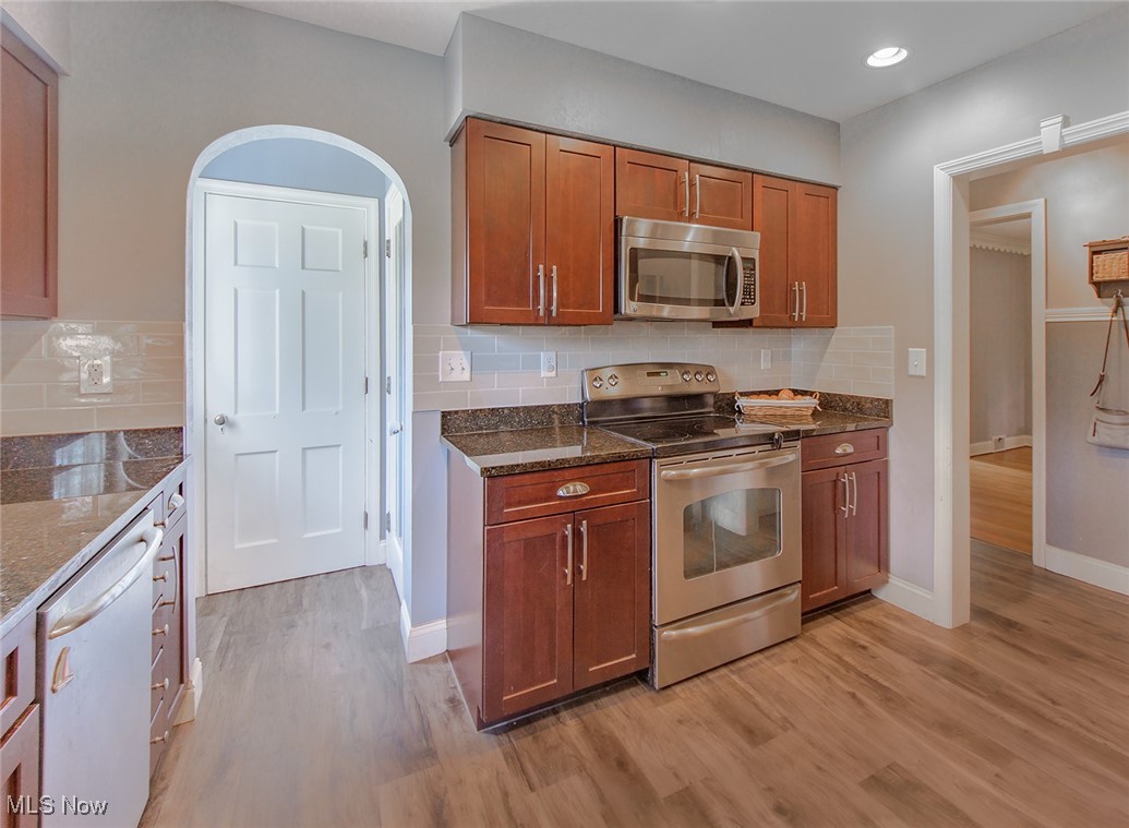 754 Merriman Road Akron OH 44303