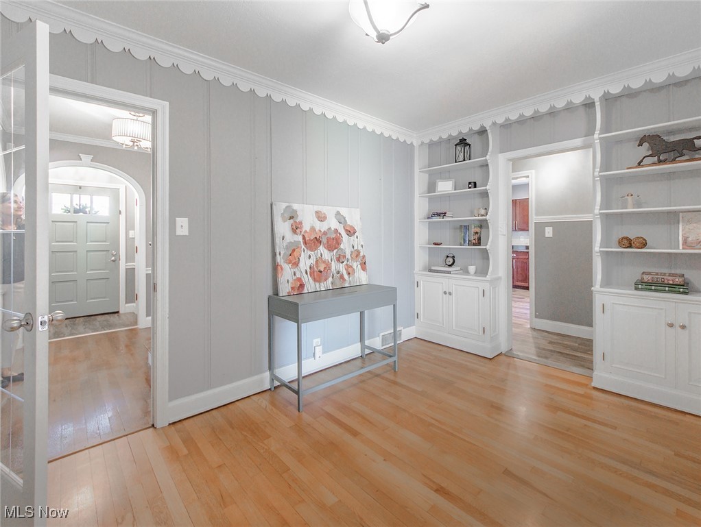 754 Merriman Road Akron OH 44303