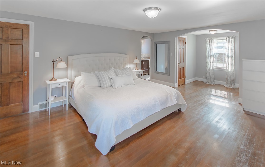 754 Merriman Road Akron OH 44303