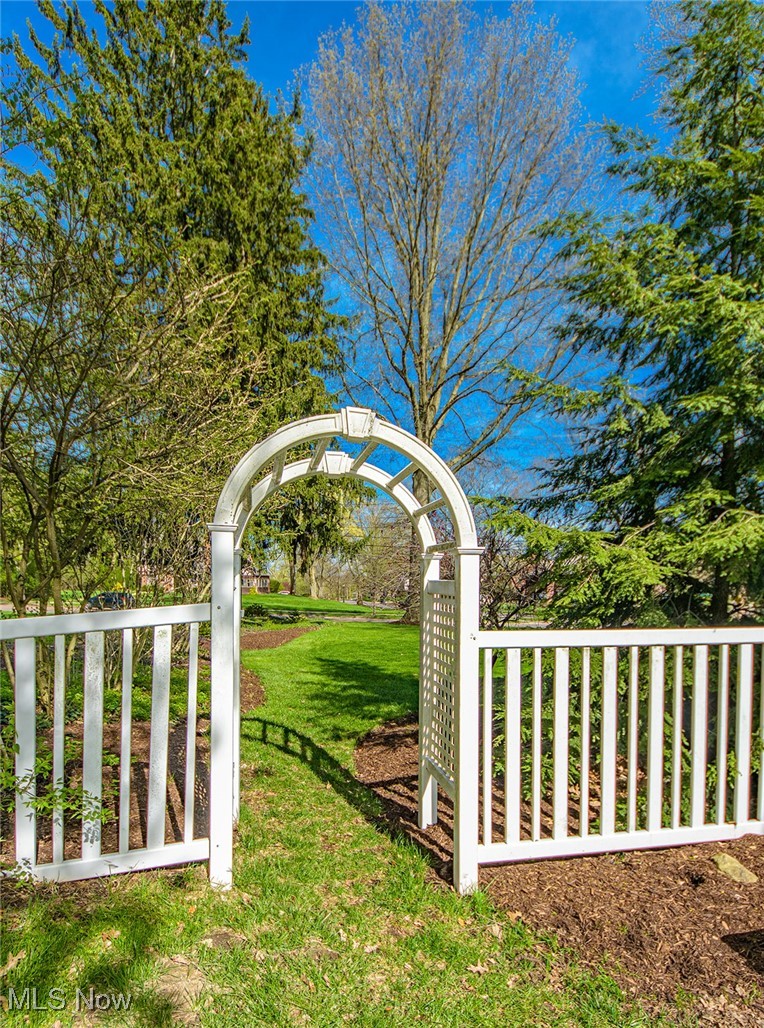 754 Merriman Road Akron OH 44303