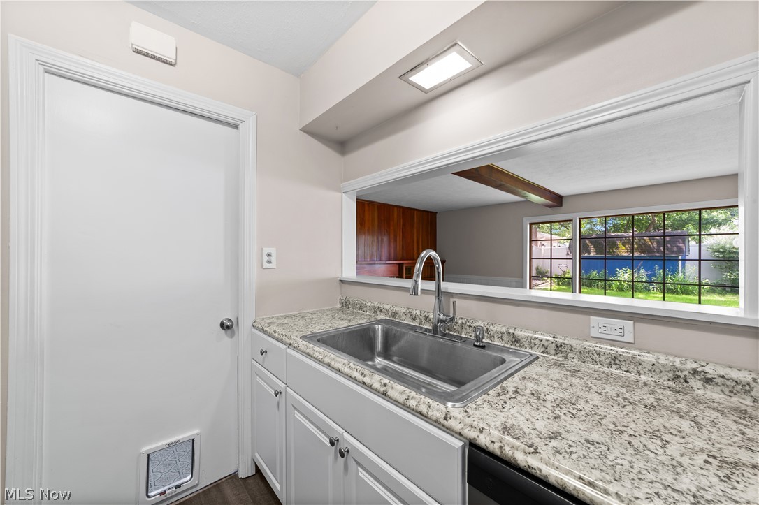 8991 Lynnhaven Road Parma Heights OH 44130
