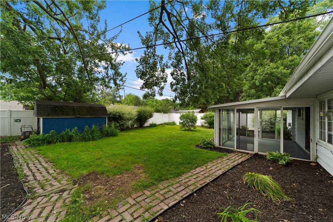 8991 Lynnhaven Road Parma Heights OH 44130