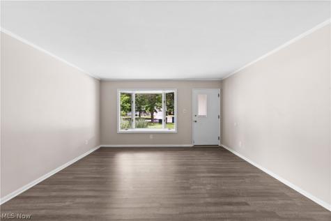 8991 Lynnhaven Road Parma Heights OH 44130