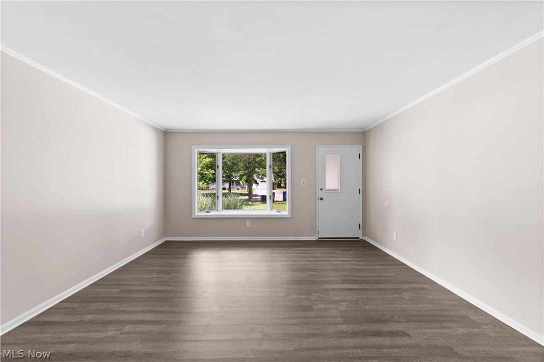 8991 Lynnhaven Road Parma Heights OH 44130