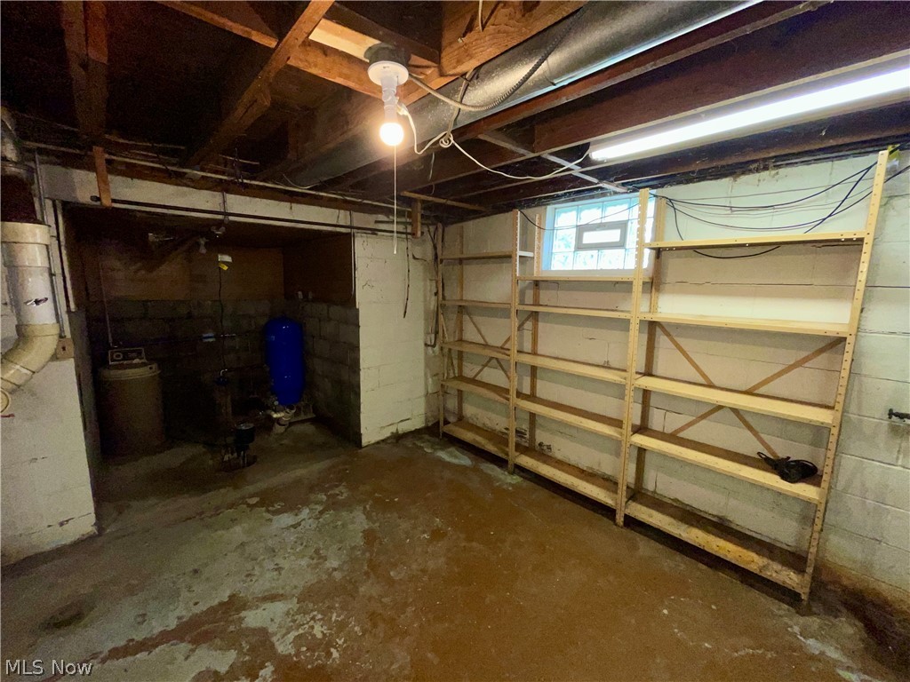 744 Carson Salt Springs Road Mineral Ridge OH 44440