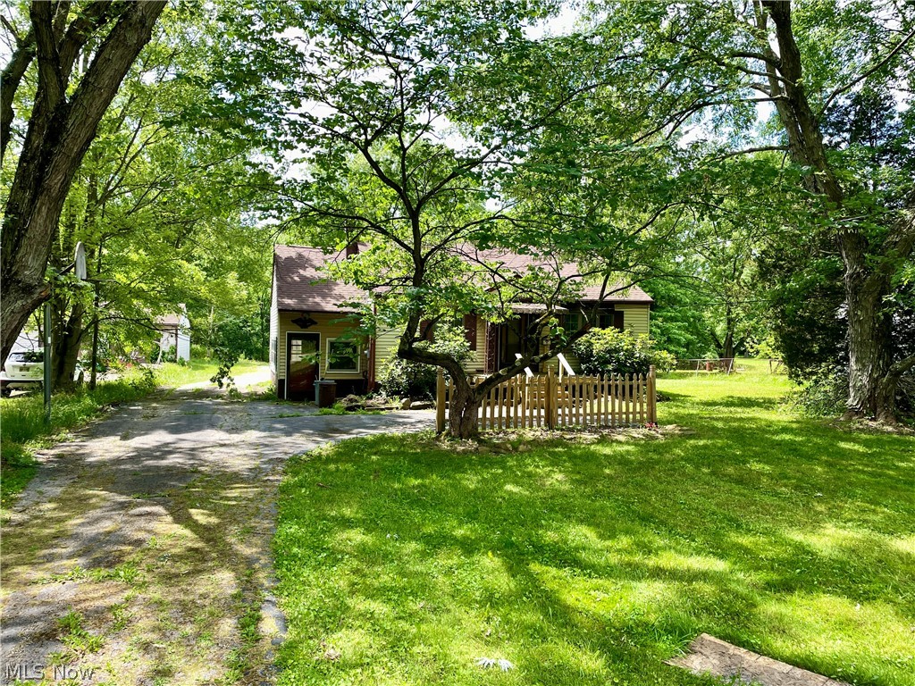 744 Carson Salt Springs Road Mineral Ridge OH 44440