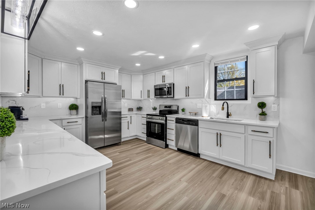 3741 Woodridge Road Cleveland Heights OH 44121