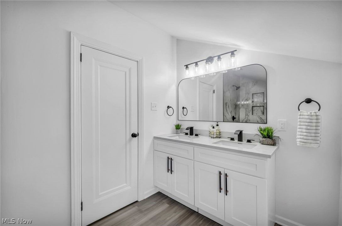 3741 Woodridge Road Cleveland Heights OH 44121