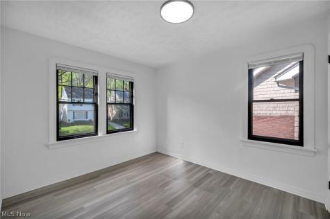 3741 Woodridge Road Cleveland Heights OH 44121