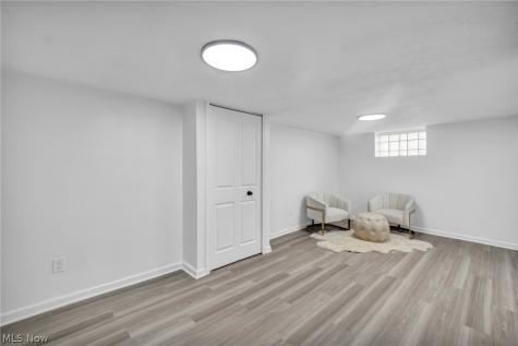 3741 Woodridge Road Cleveland Heights OH 44121
