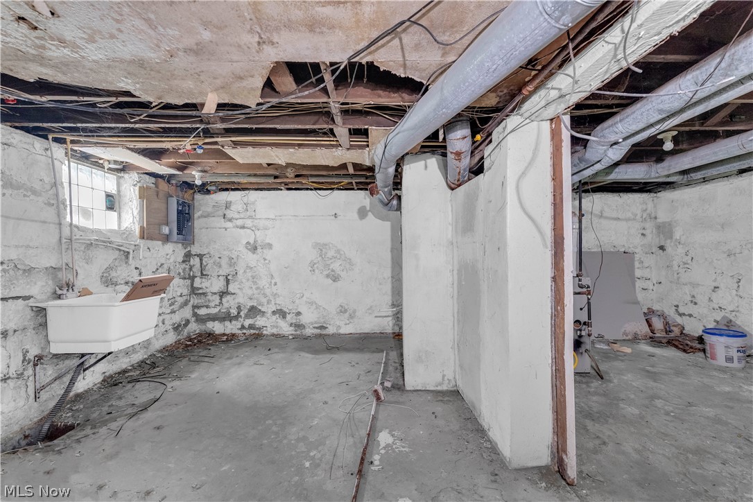 1418 E 95th Street Cleveland OH 44106