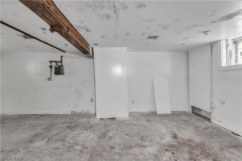 1418 E 95th Street Cleveland OH 44106
