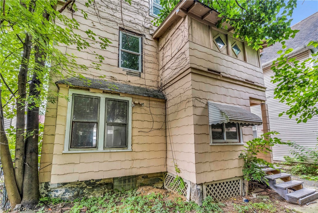 1418 E 95th Street Cleveland OH 44106