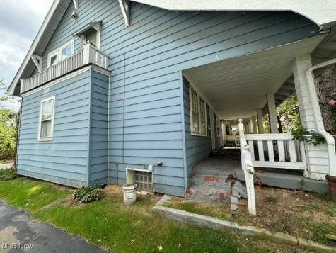 499 E 124 Street Cleveland OH 44108