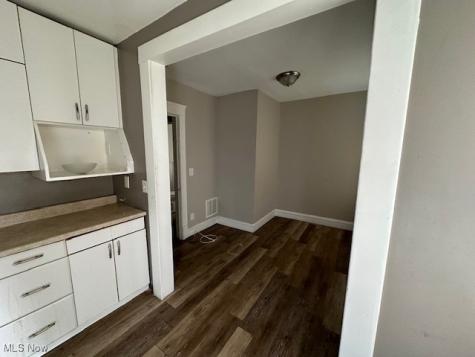 499 E 124 Street Cleveland OH 44108