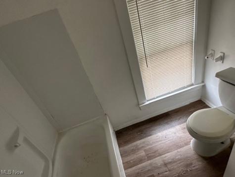 499 E 124 Street Cleveland OH 44108