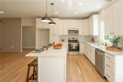 4327 Skycrest Drive NW Canton OH 44718