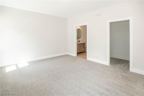 4327 Skycrest Drive NW Canton OH 44718