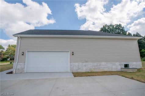 4327 Skycrest Drive NW Canton OH 44718