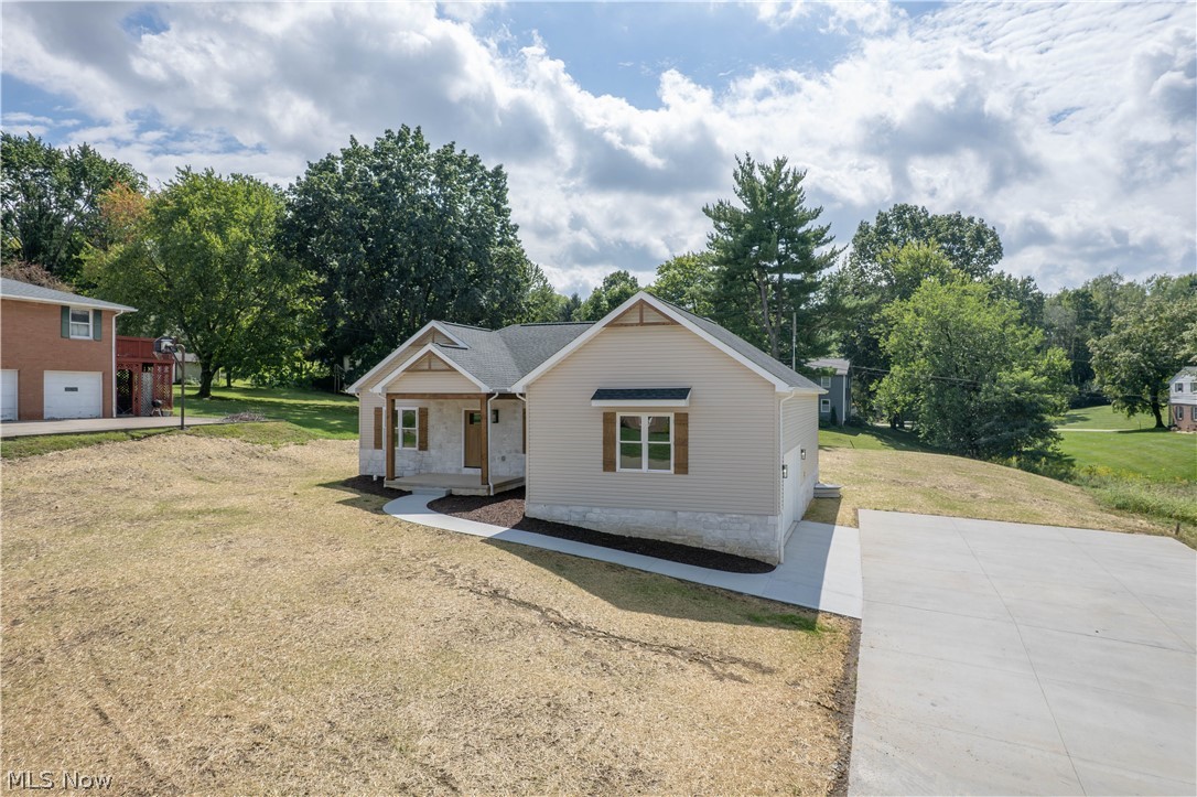 4327 Skycrest Drive NW Canton OH 44718