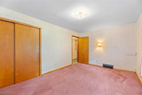 177 N Scranton Street Ravenna OH 44266