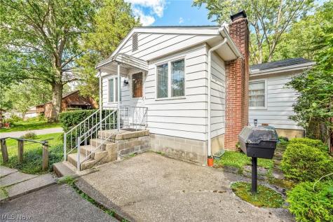 177 N Scranton Street Ravenna OH 44266