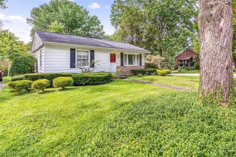 177 N Scranton Street Ravenna OH 44266